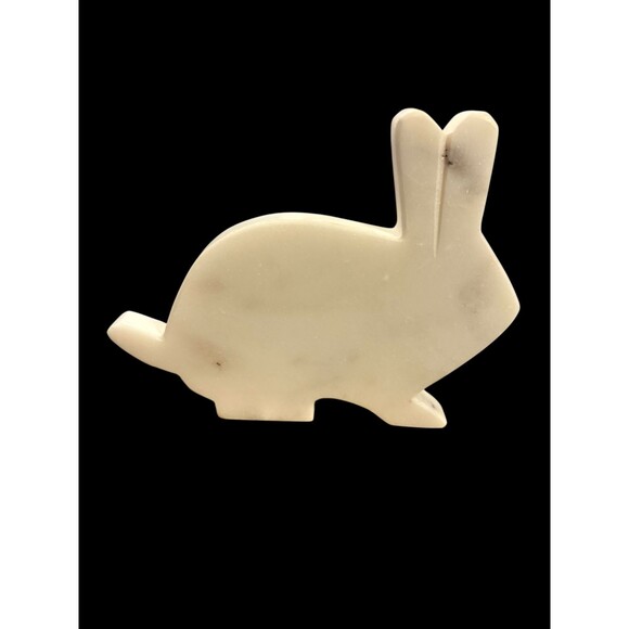 White Marble Bunny Figurine On Wooden base- Minimalist Rabbit Sculpture - India - Picture 5 of 8